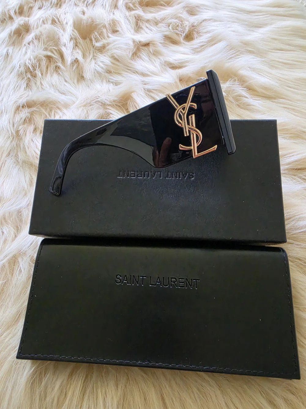Saint Laurent new chic